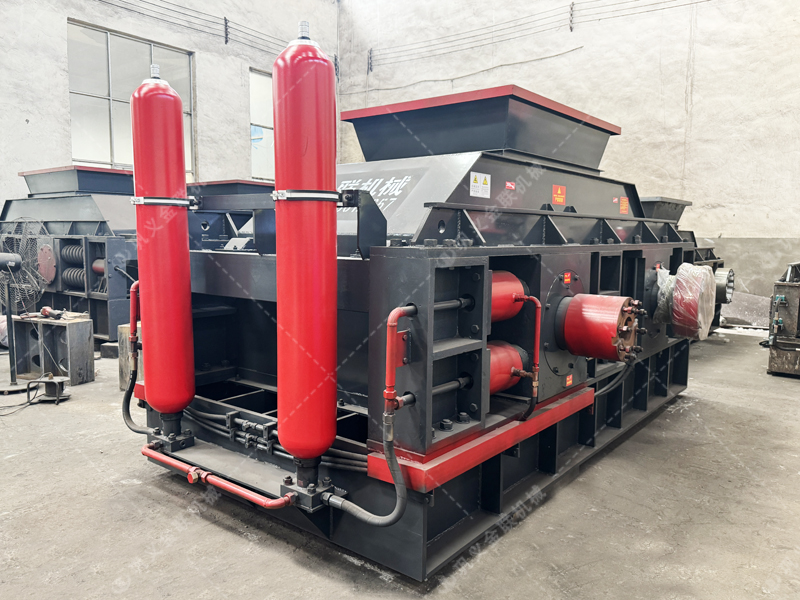 對輥制砂機(jī)：破碎效果佳，成品率高