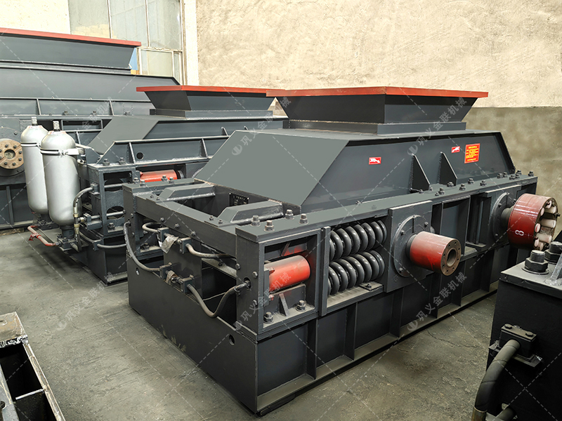 青石和河卵石哪個(gè)制砂好？用對(duì)輥破碎機(jī)怎么樣？