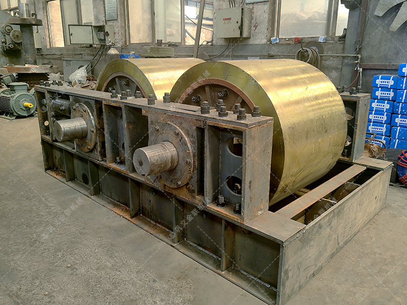 液壓對輥制砂機出現(xiàn)故障應(yīng)該怎么辦？