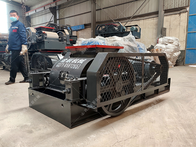 高鈣石灰石破碎難題？雙齒輥破碎機(jī)為您一一化解