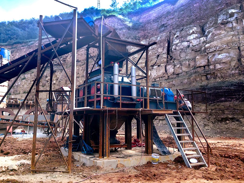 對(duì)輥機(jī)_小型對(duì)輥機(jī),磚廠用對(duì)輥機(jī)設(shè)備,對(duì)輥細(xì)碎機(jī),對(duì)滾破碎機(jī)價(jià)格 對(duì)輥機(jī)_小型對(duì)輥機(jī),磚廠用對(duì)輥機(jī)設(shè)備,對(duì)輥細(xì)碎機(jī),對(duì)滾破碎機(jī)價(jià)格