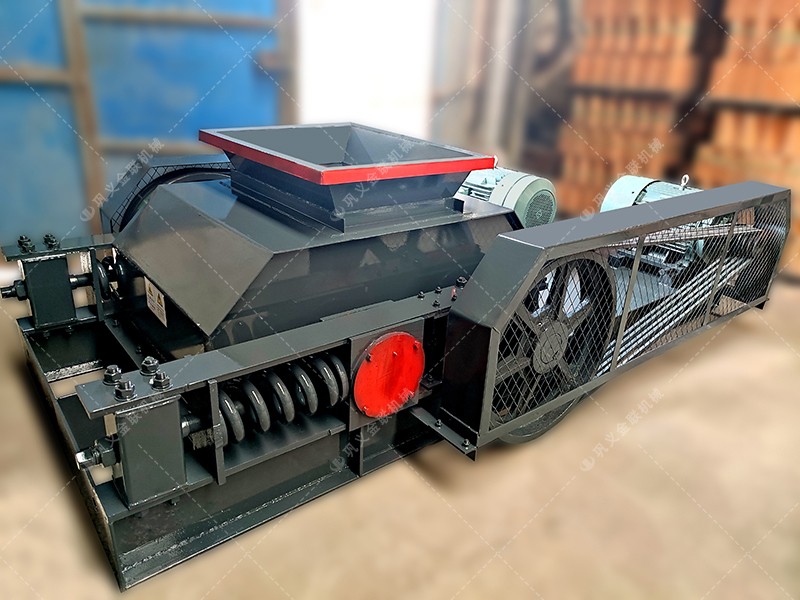 雙齒輥破碎機(jī)在破碎大塊難碎物料時(shí)，如何確保破碎效果？