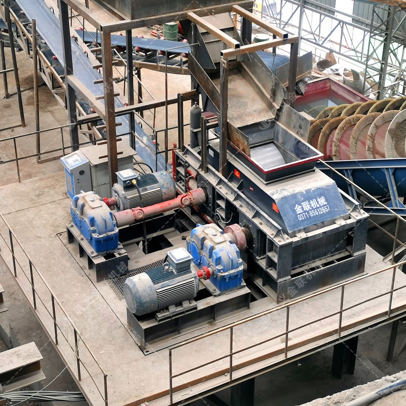 鵝卵石制砂機價格|鵝卵石制沙機設(shè)備|鵝卵石破碎機生產(chǎn)線廠家